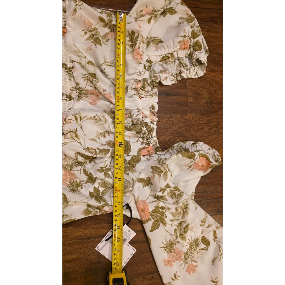 Nwt square neck smocked floral top - Picture 6 of 7